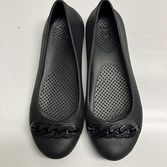 Crocs Women’s Gianna Black Rounded Ballet Flat with Chain Link Accent- Size 6 - Picture 1 of 16